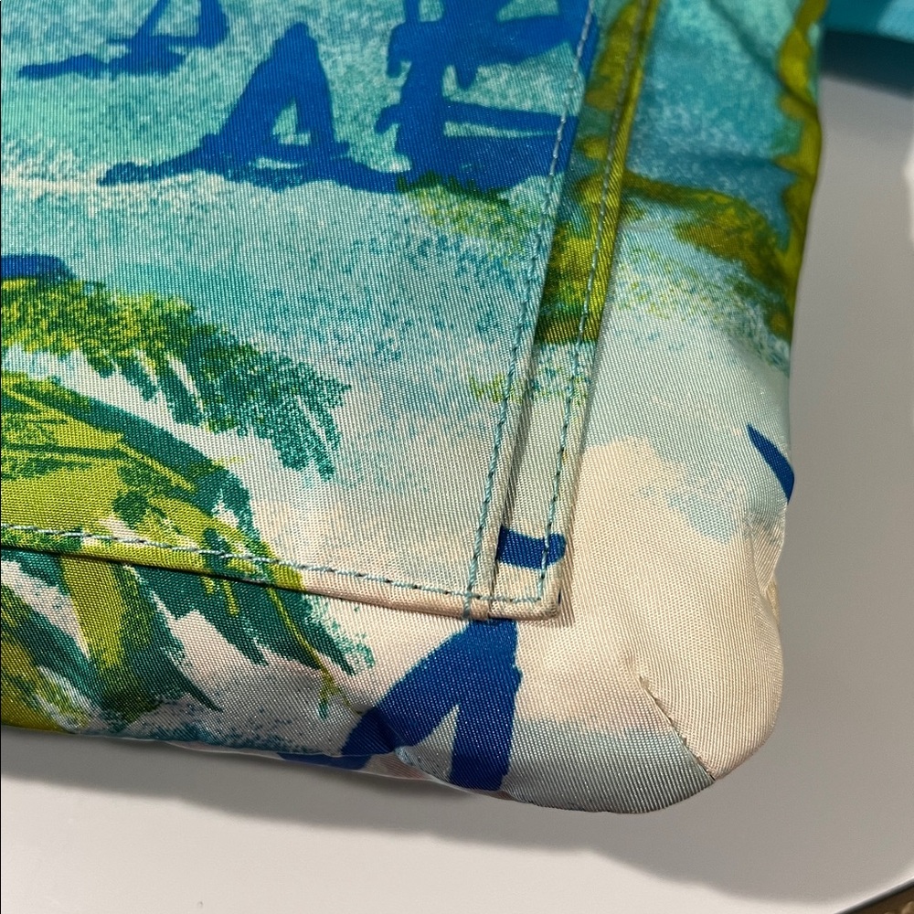 Coach Crossbody Bag with Sailboat Island Design EUC - Picture 11 of 15